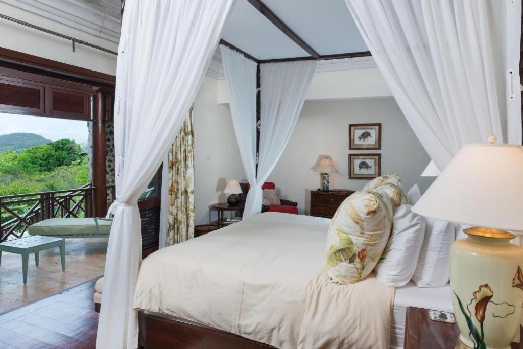 Canouan Estate Resort & Villas Charlestown Екстериор снимка